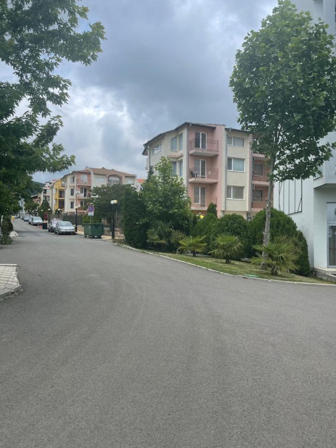 Apartamento Le Premiére Randevu Sveti Vlas Exterior foto